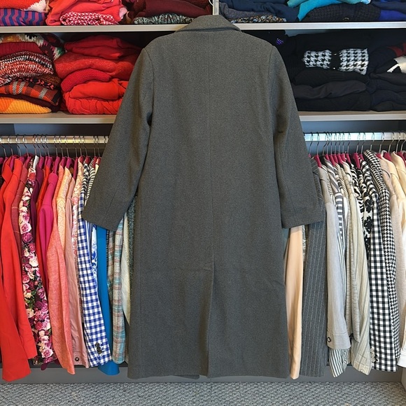 A New Day gray 2 button closure 2 pocket back slit coat size XS NWT - Picture 3 of 3